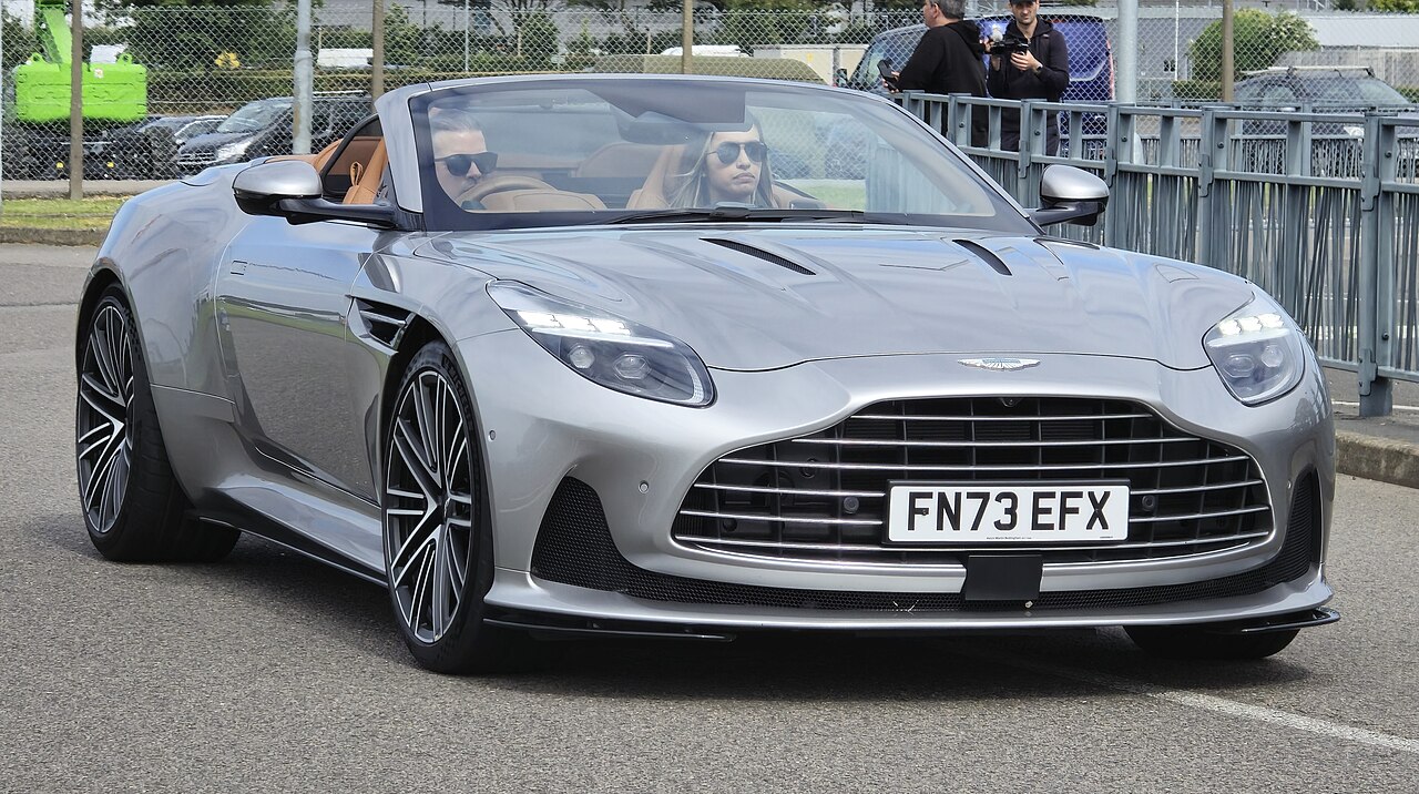 Aston Martin DB12 Volante 4.0 V8 Twin-Turbo