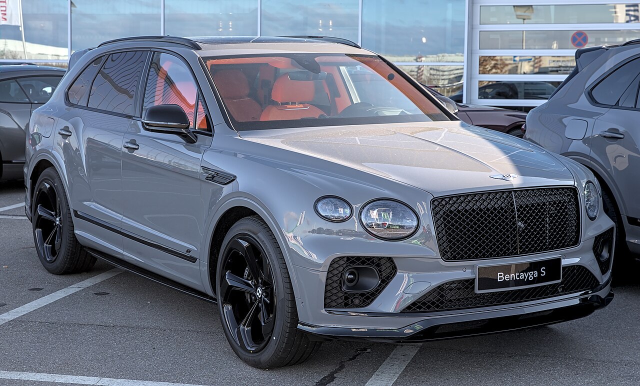 Bentley Bentayga EWB Mulliner 4.0 V8