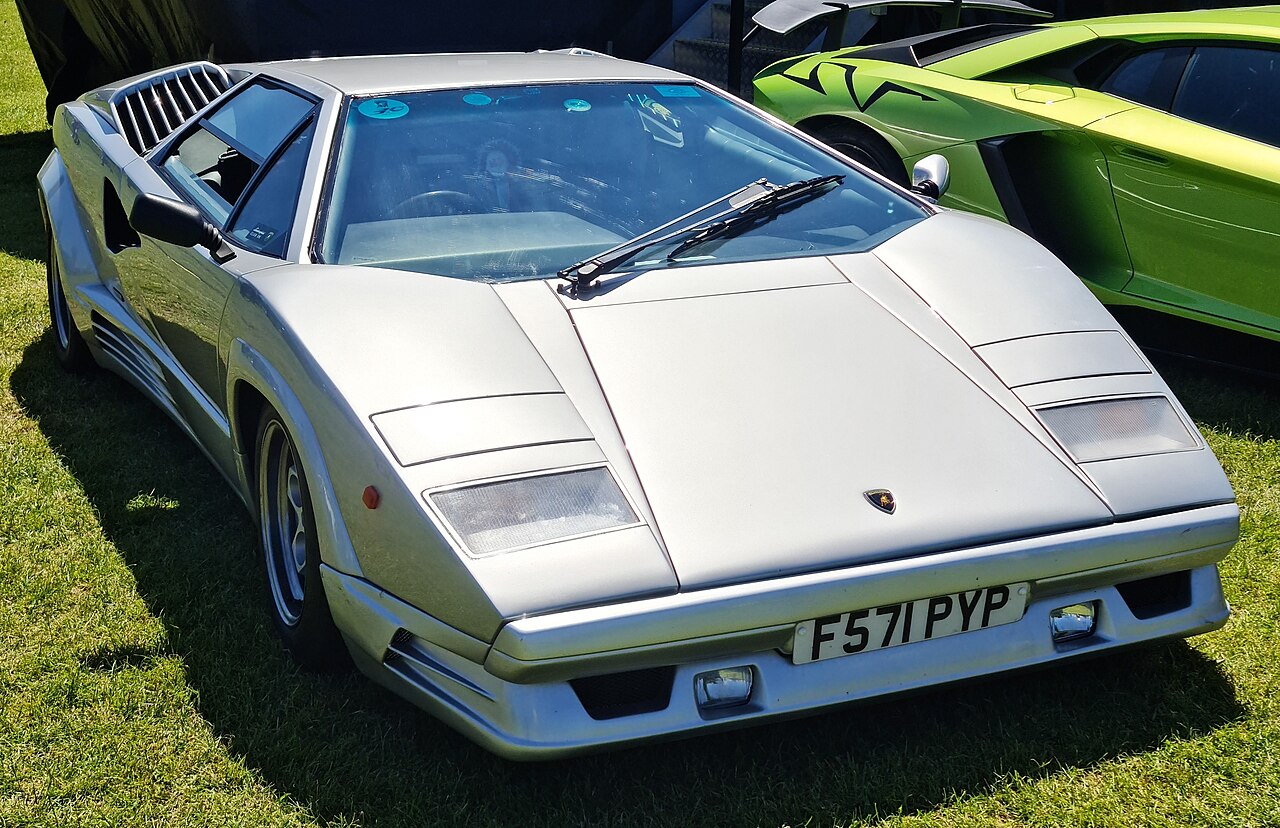 Lamborghini Countach 25th Anniversary 5.2 V12