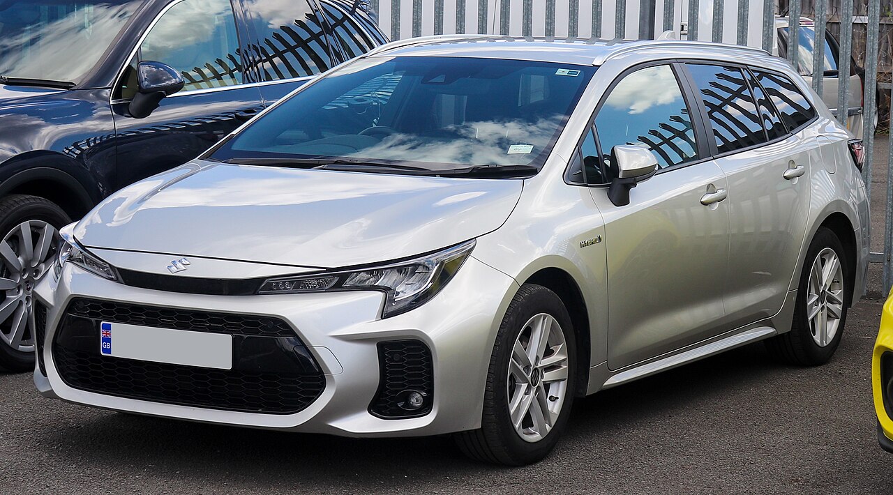 Suzuki Swace 1.8 Hybrid