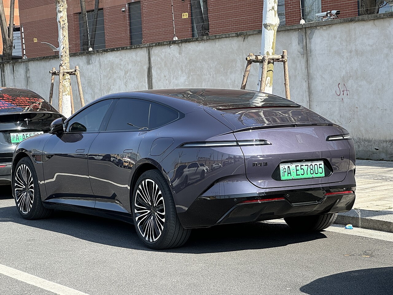 Avatr 12 Electric AWD