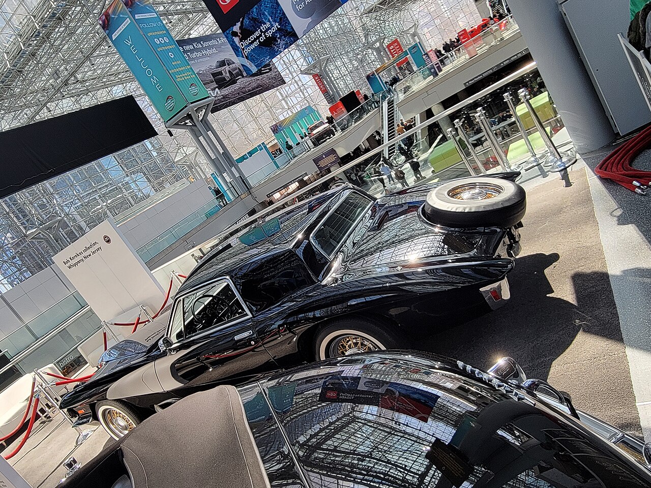 Stutz Blackhawk