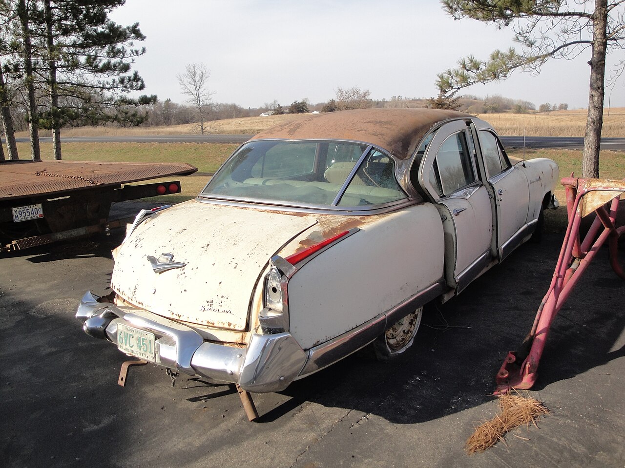 Kaiser Manhattan 4-Door