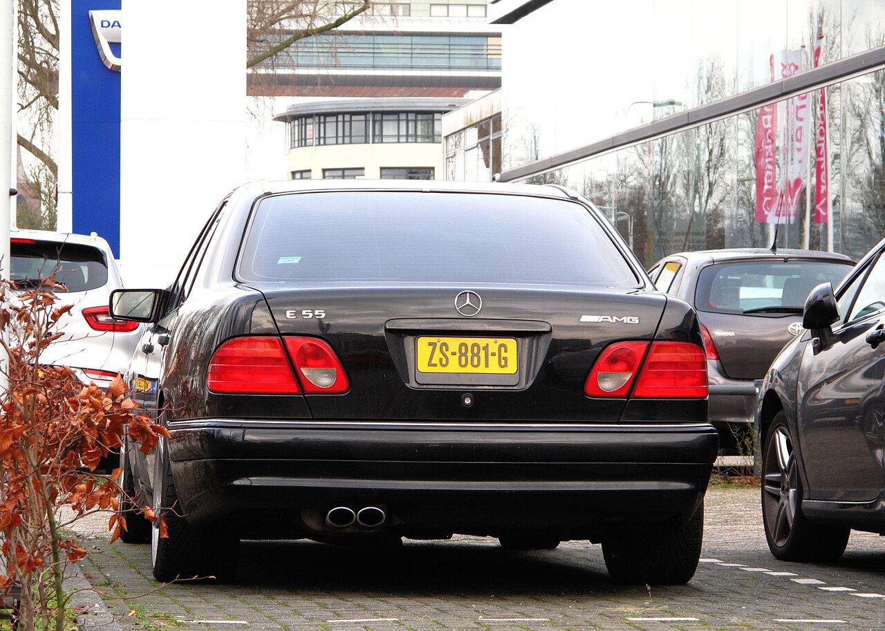 Mercedes-Benz E 55 AMG W210 5.5 V8