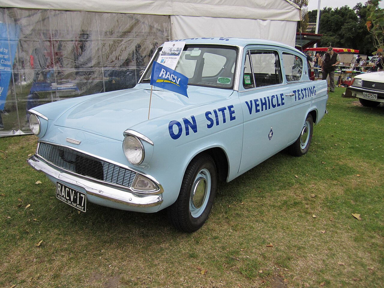 Ford Anglia 105E Deluxe