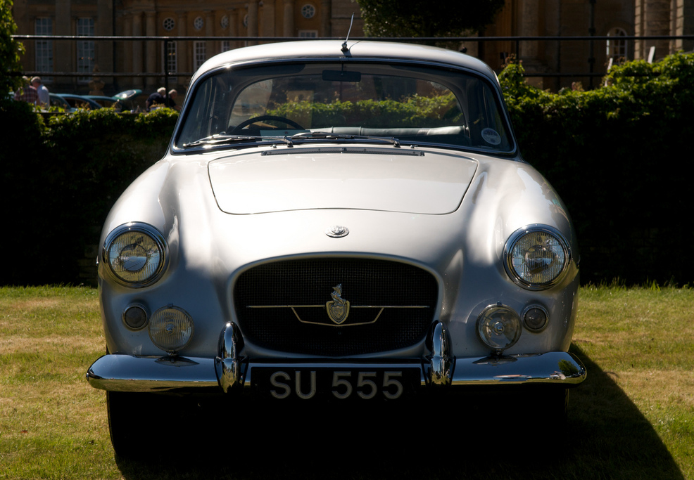 Bristol 407 V8