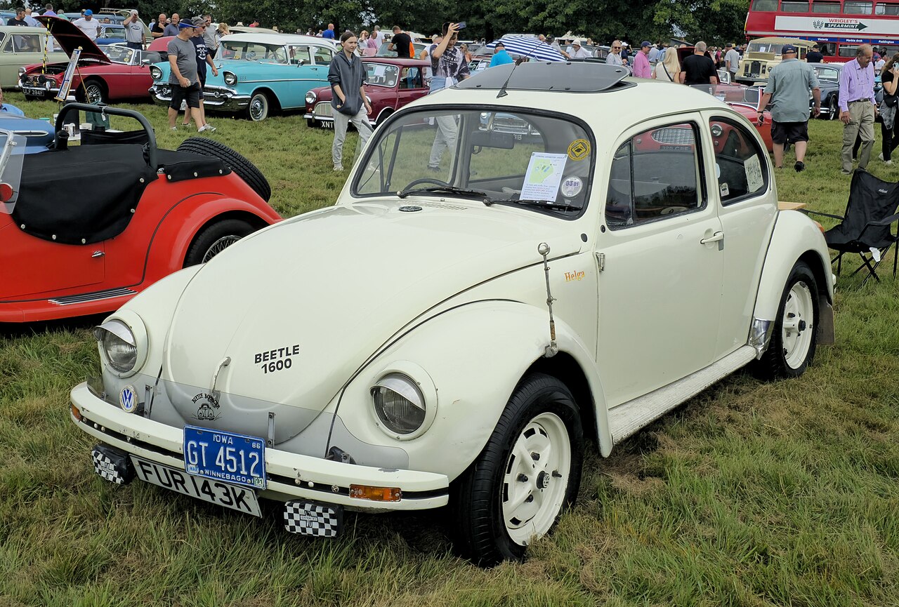 Volkswagen Beetle 1303 Cabriolet