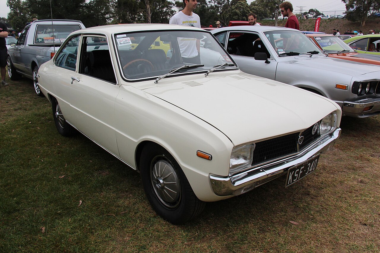 Mazda R100 Familia Rotary Coupé