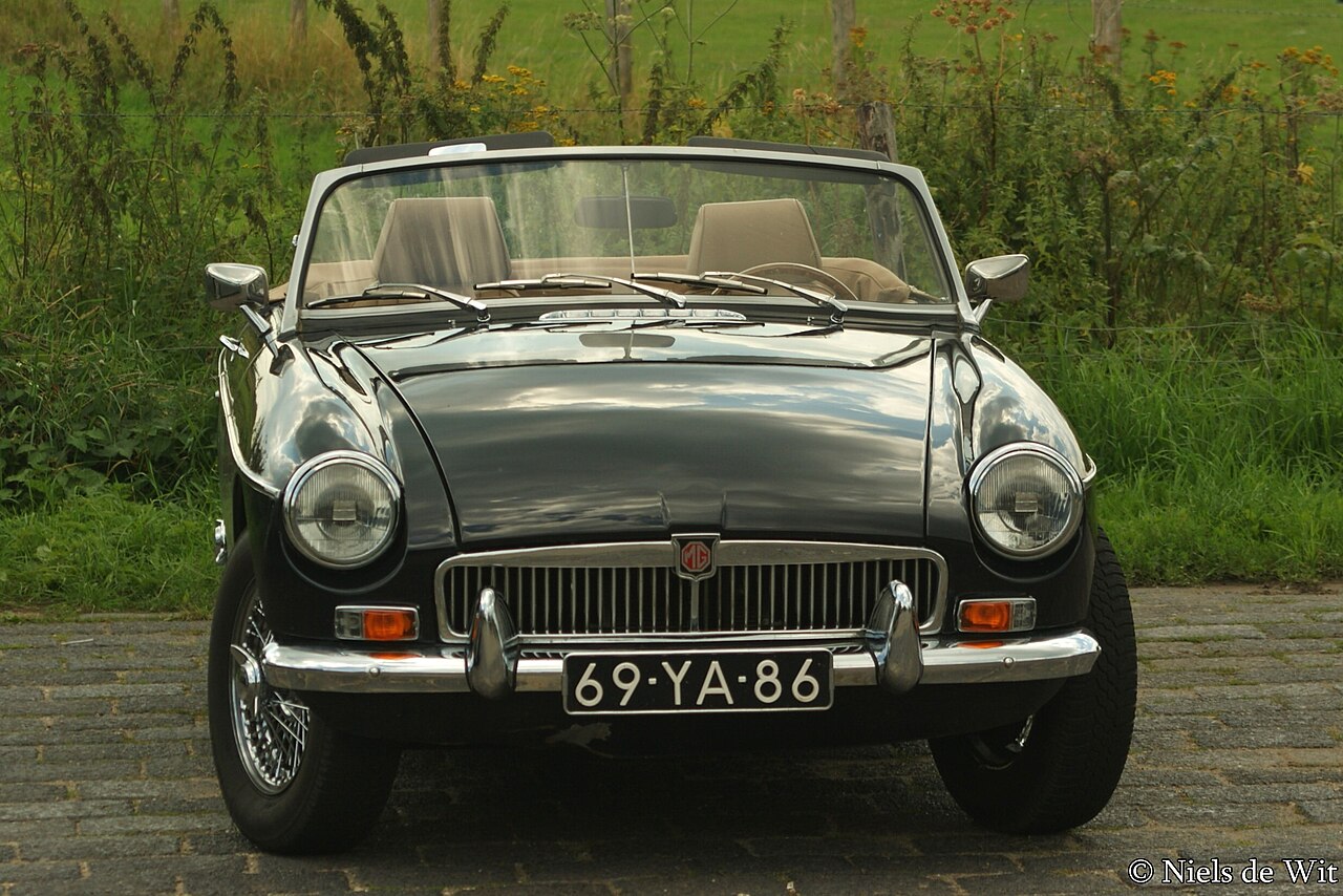 MG B GT V8