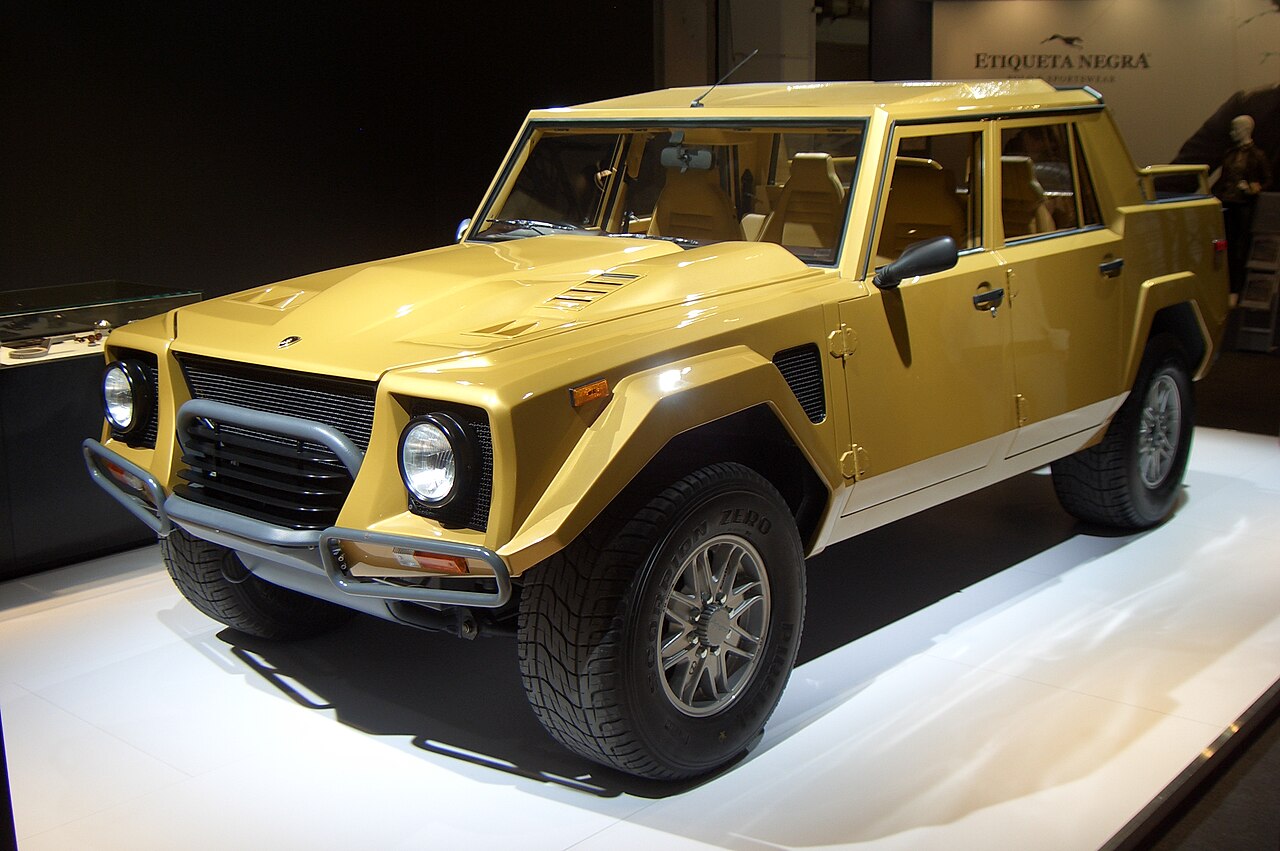 Lamborghini LM002 5.2 V12