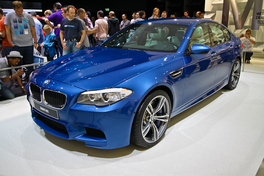 BMW M5 F10 4.4 V8