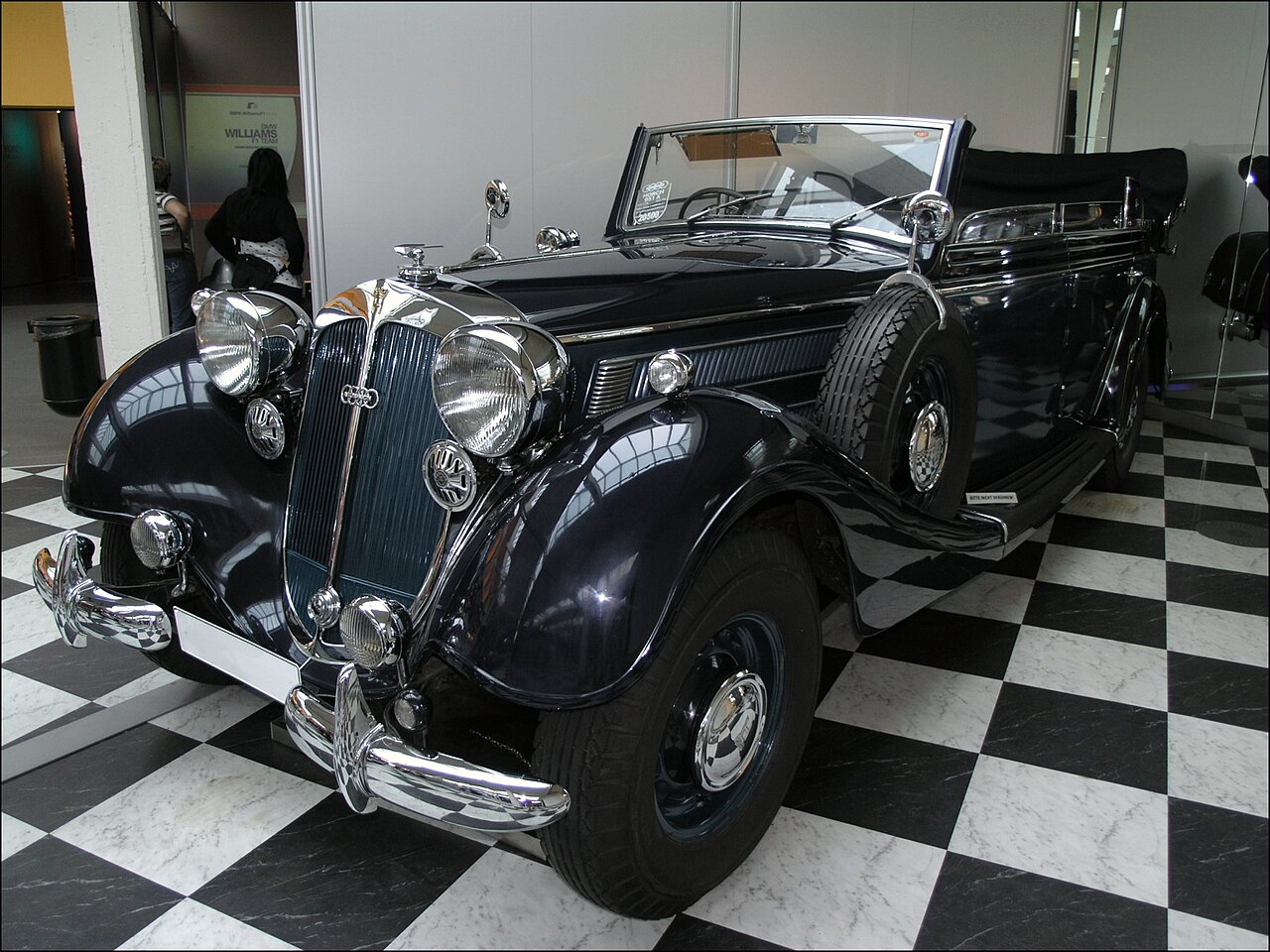 Horch 951 Pullman-Cabriolet