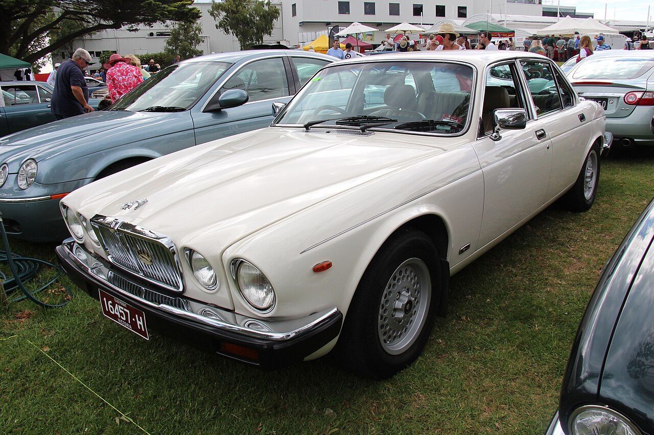 Jaguar XJ12 Series III
