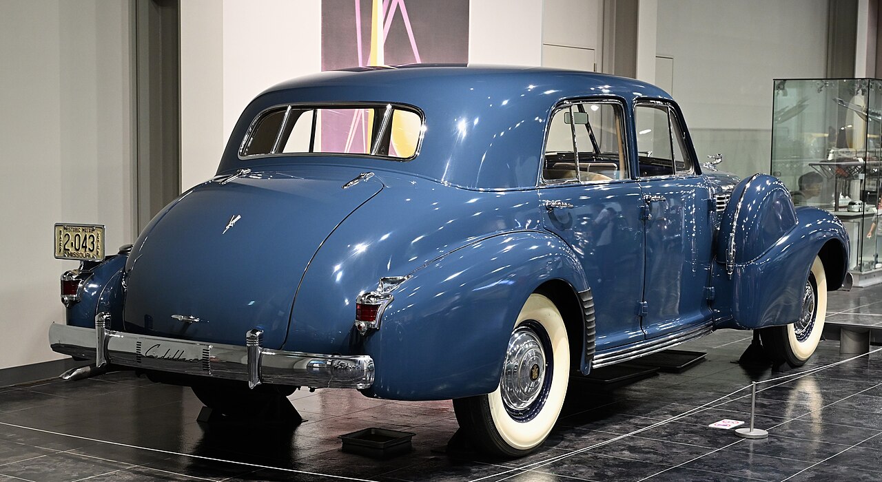 Cadillac Series 60 Special Fleetwood