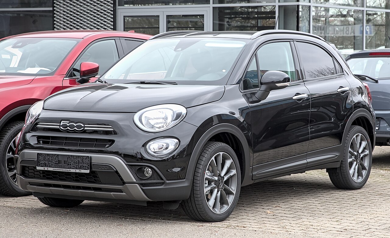 Fiat 500 Abarth 695 Biposto