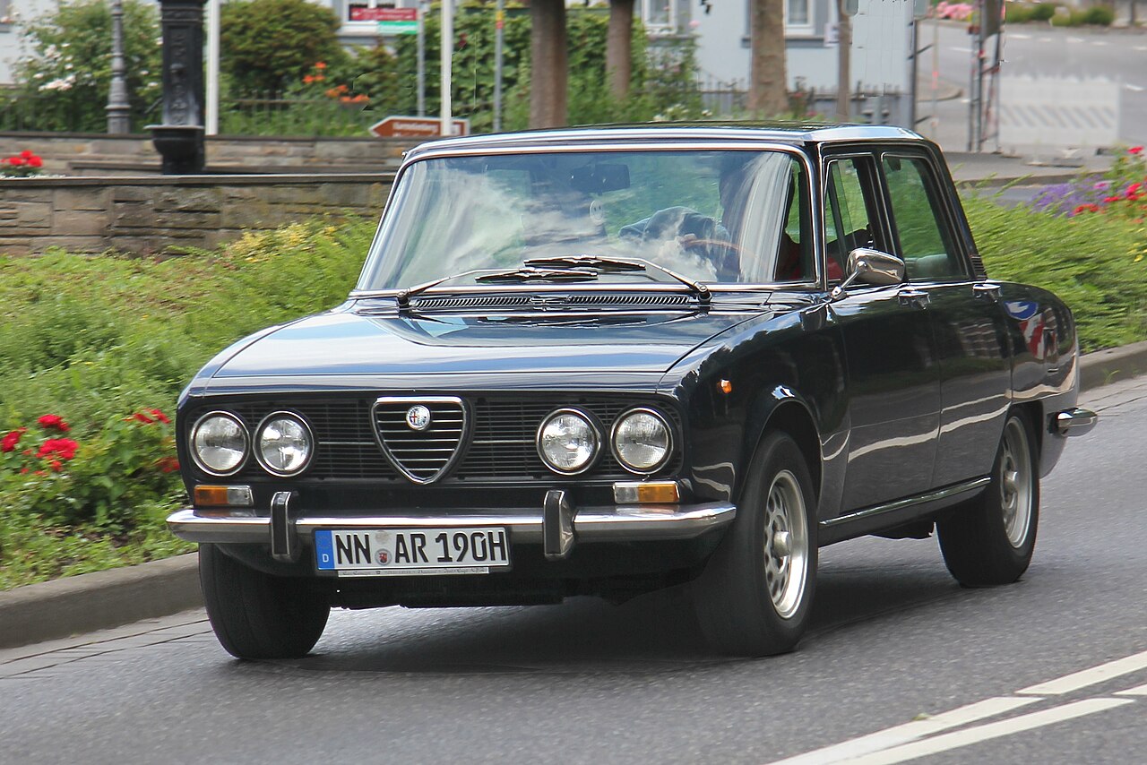 Alfa Romeo 2000