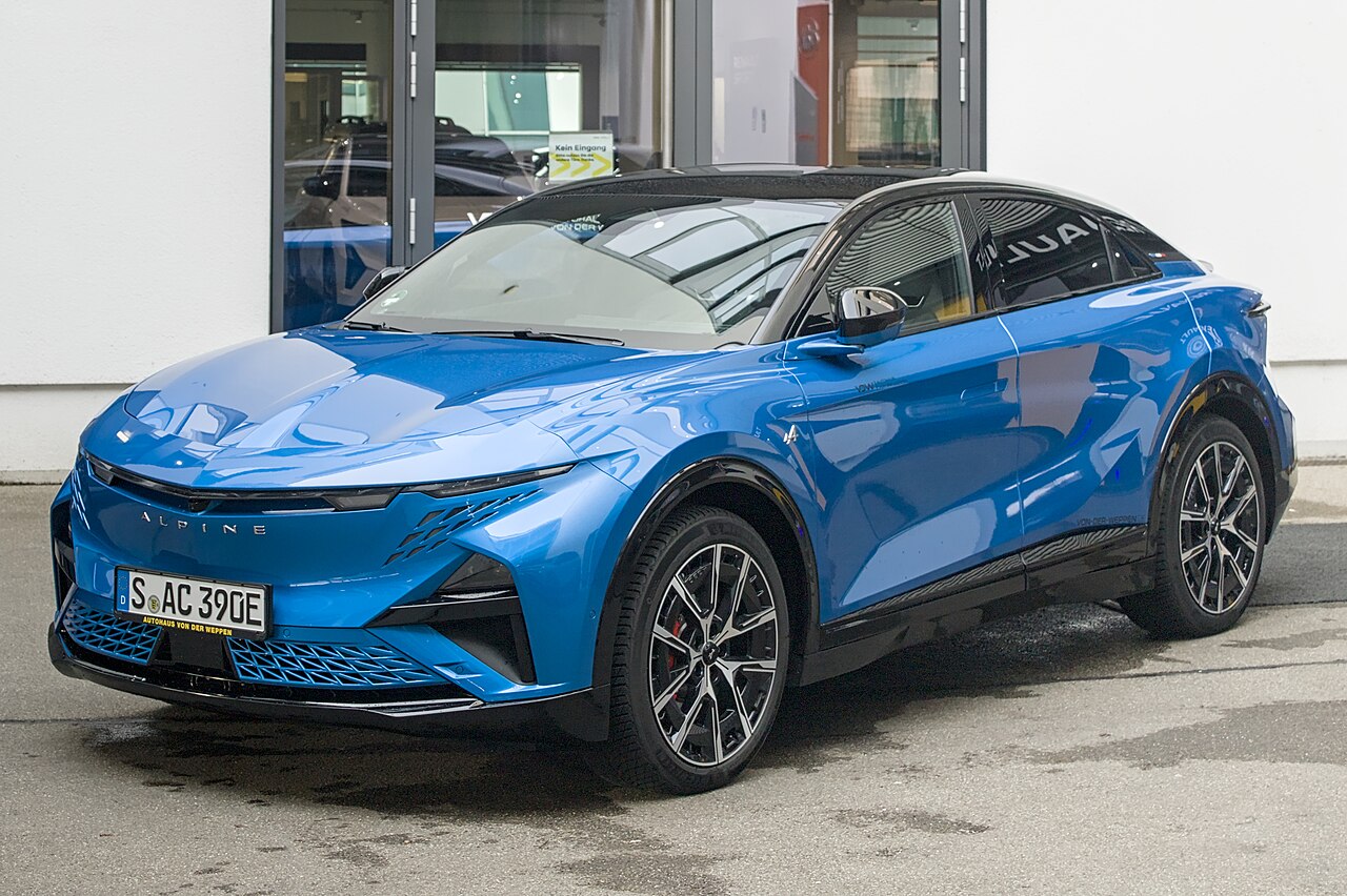 Alpine A390