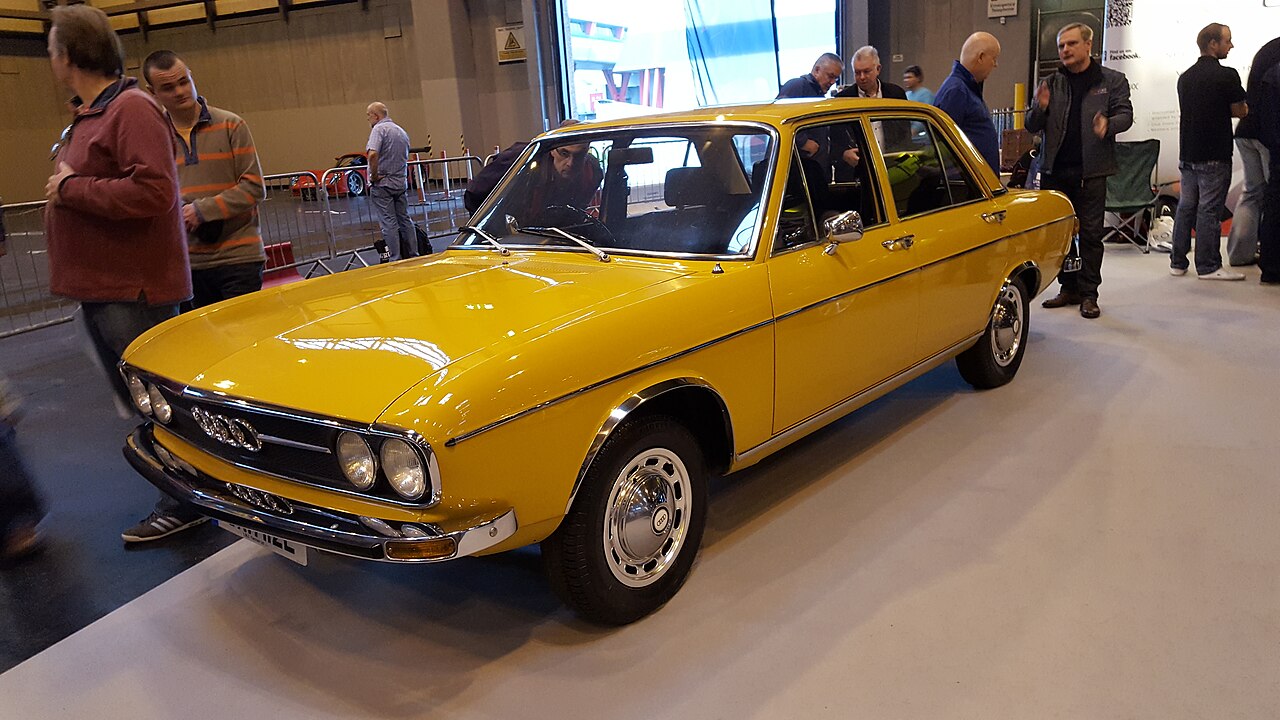 Audi 100