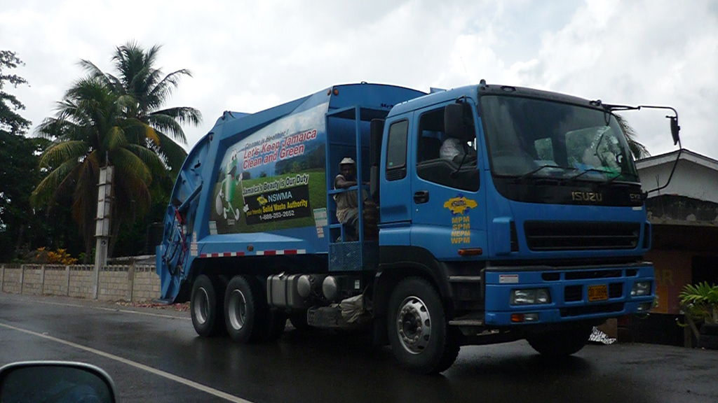 Isuzu Reach