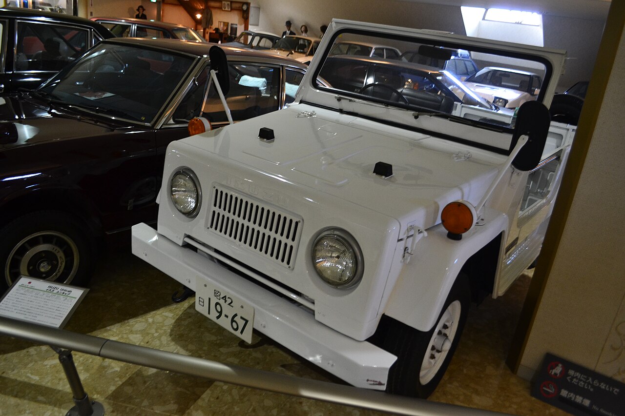 Isuzu Unicab