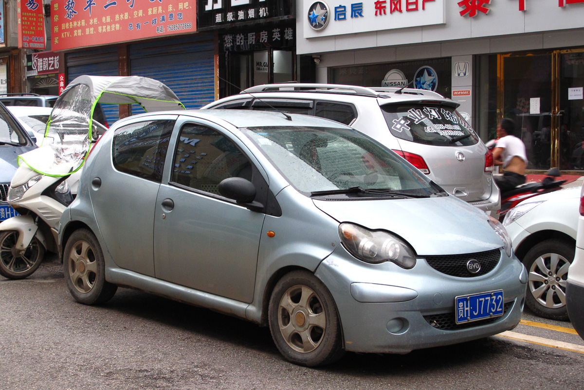 BYD F0