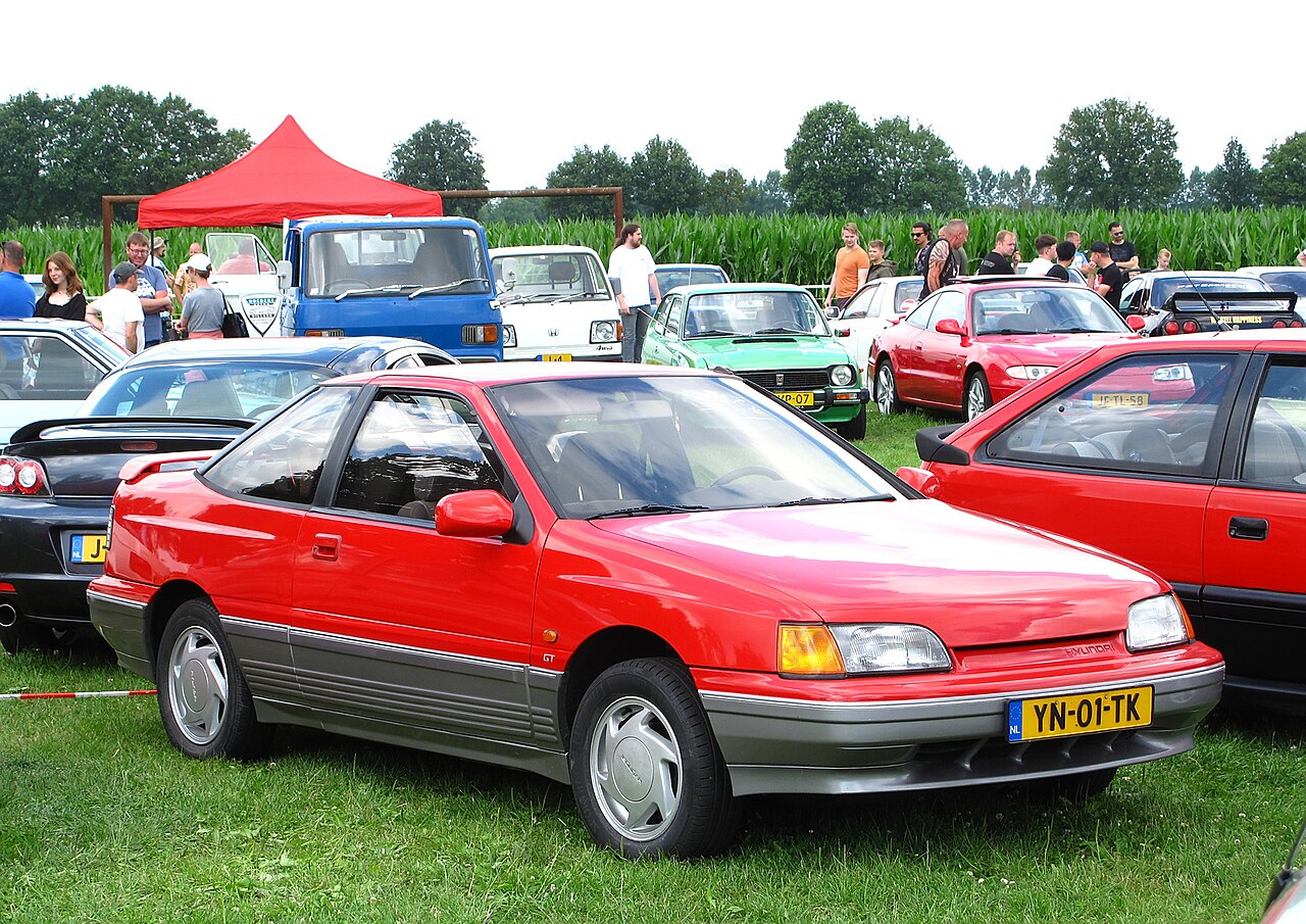 Hyundai Scoupe