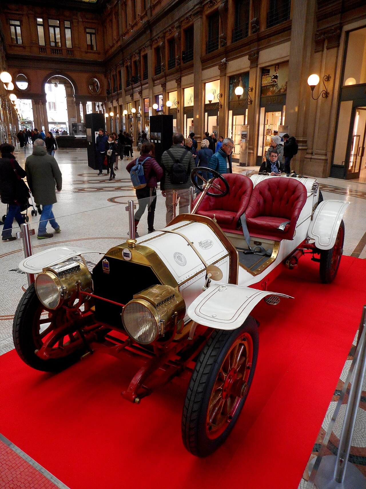 Lancia Epsilon