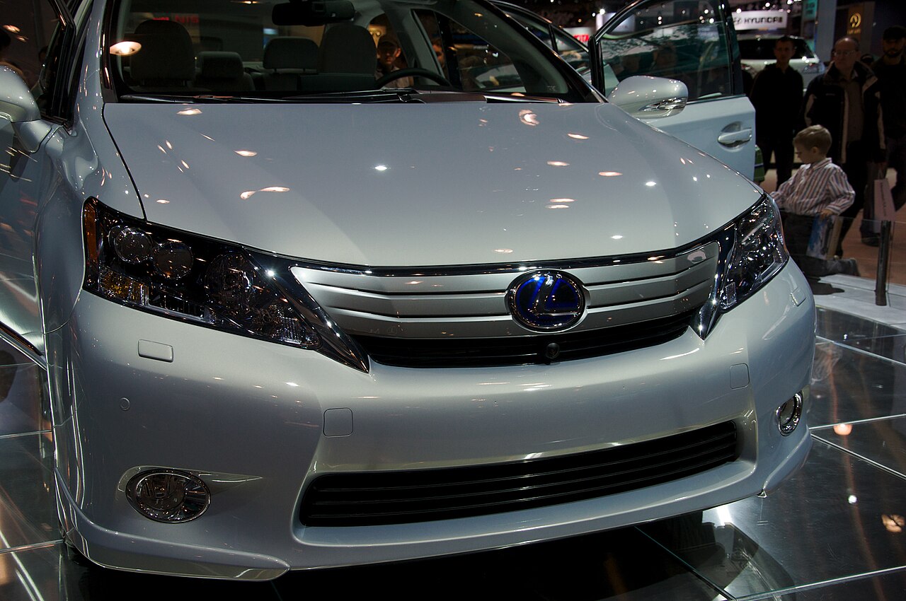 Lexus HS