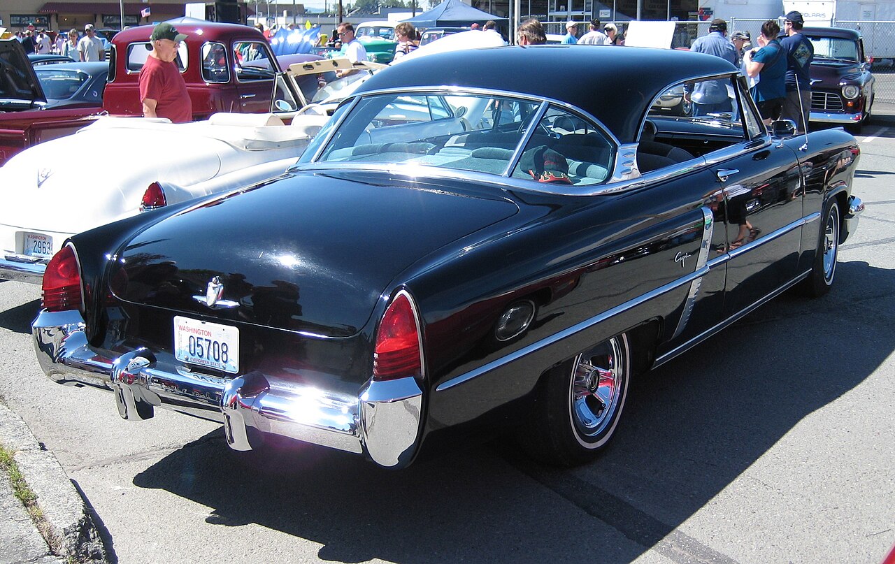 Lincoln Capri