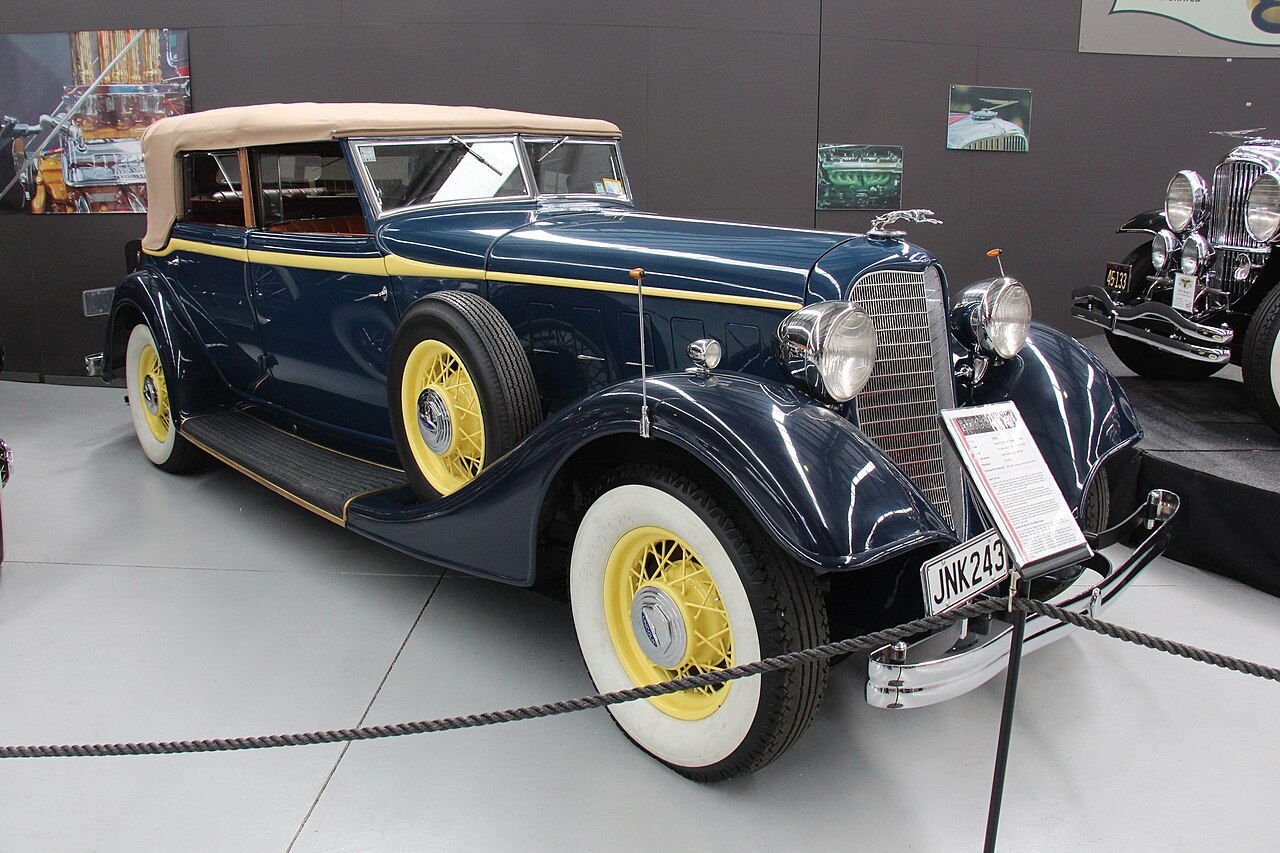 Lincoln L series