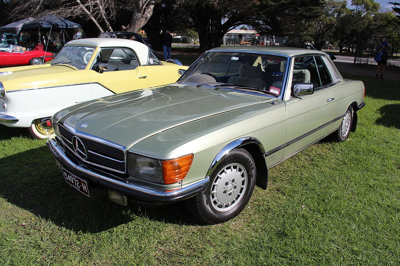 Mercedes-Benz R107 and C107