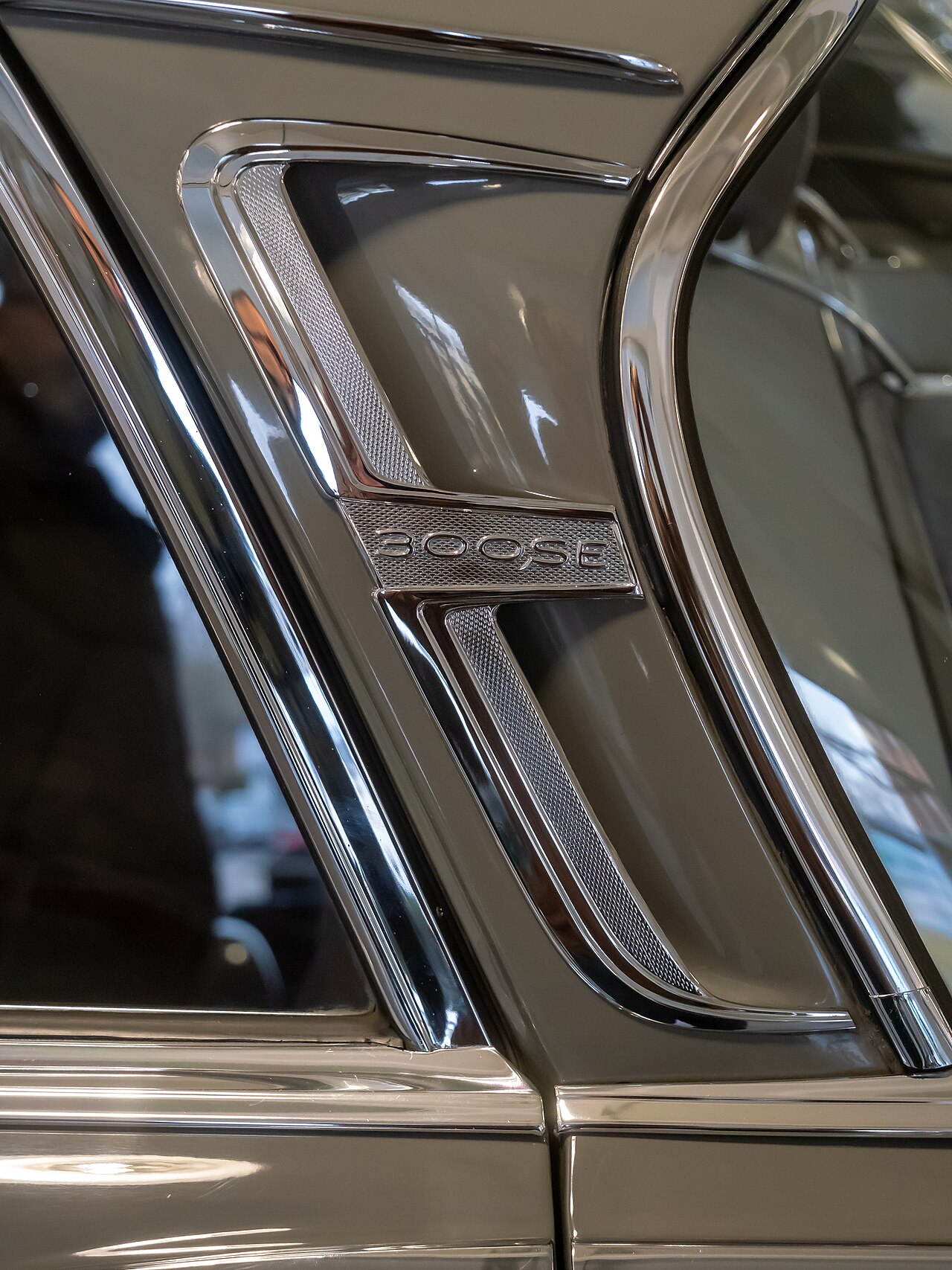 Mercedes-Benz W112