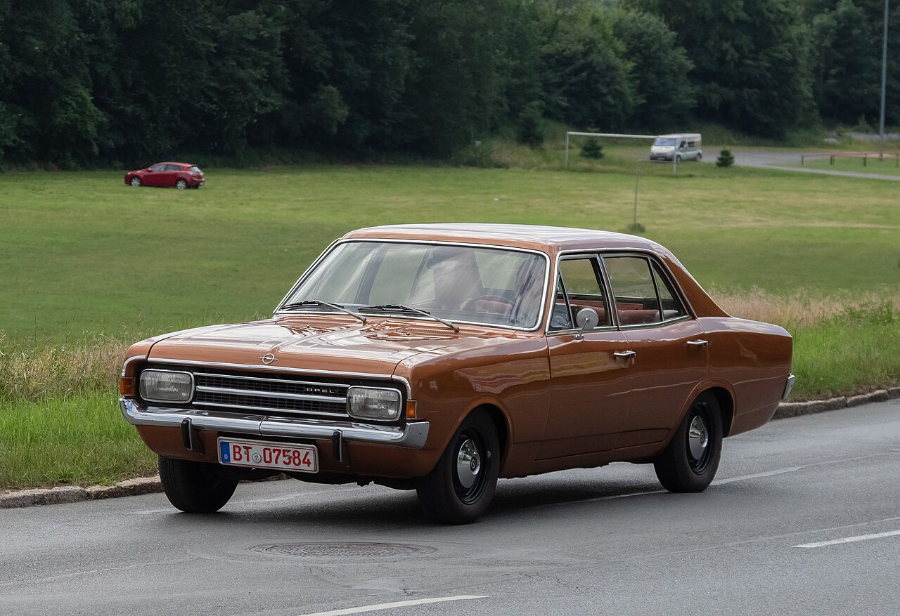 Opel Rekord Series C