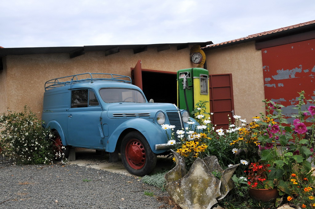Renault Juvaquatre