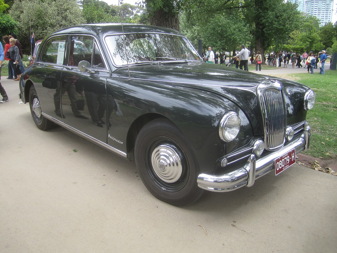 Riley Pathfinder
